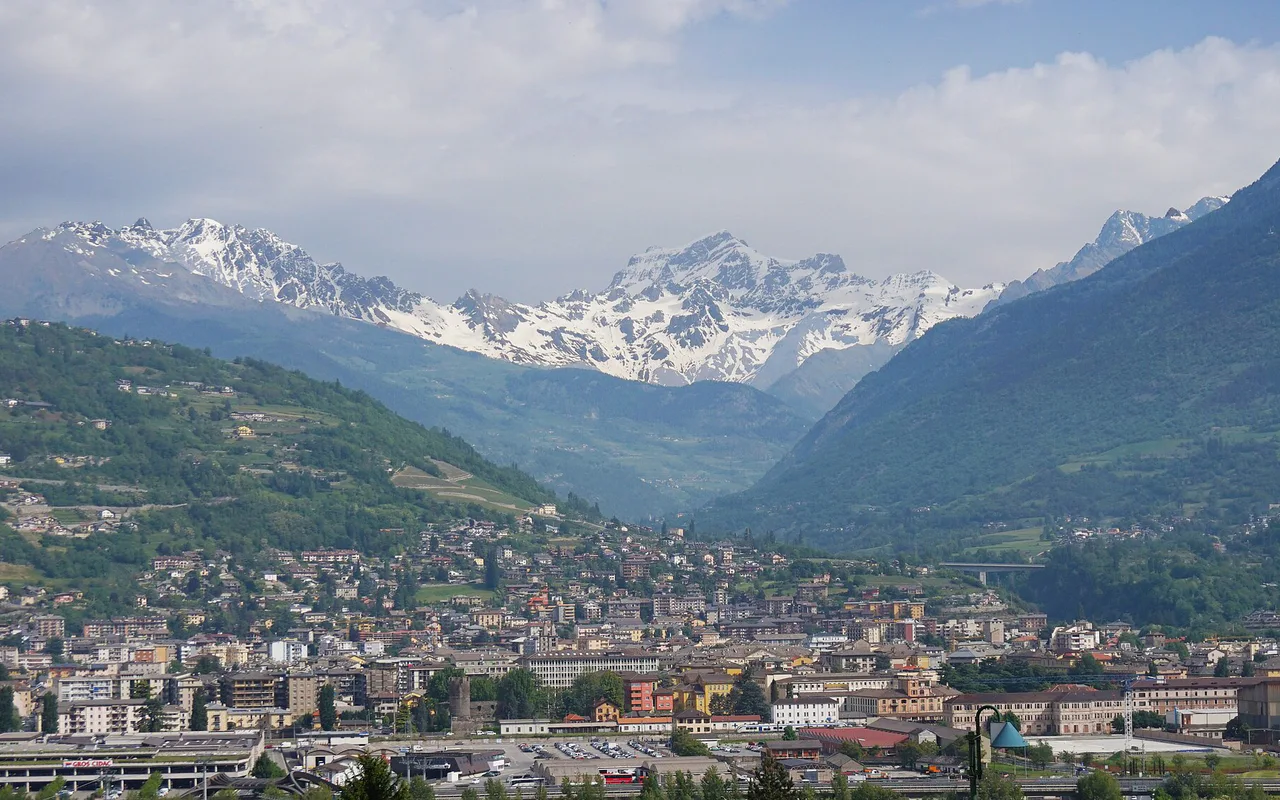 City view of Aosta
