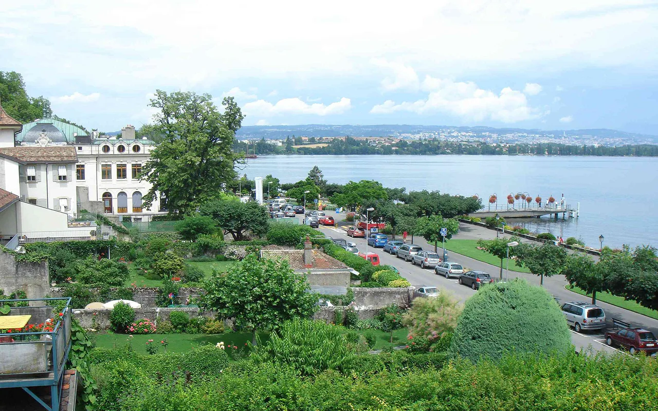 City view of Morges