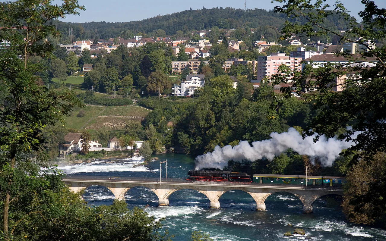 City view of Neuhausen am Rheinfall